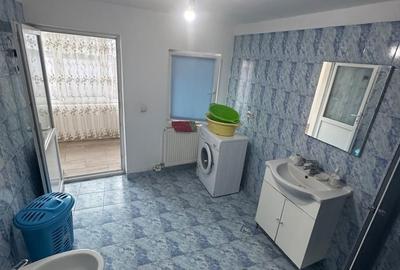 Casă cu 3 camere cu Canalizare în Central - 4