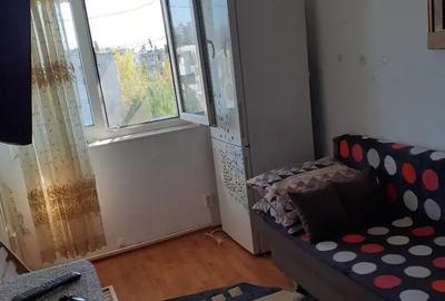 Inchiriez garsonier 800 lei - 2