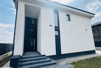 Casă cu 4 camere cu Teren 360 Mp în Tunari
