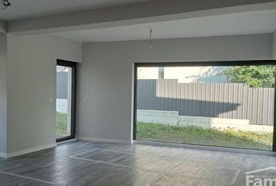 VILA de LUX in Burdujeni - 4