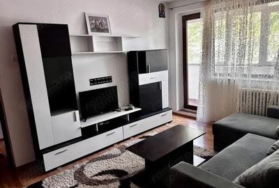 Apartament cu 2 camere decomandat în Drumul Taberei