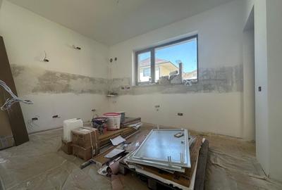 Duplex cu 4 camere cu Canalizare în Prelungirea Ghencea - 12