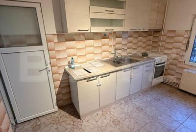 Apartament cu 3 camere decomandat în Florilor - 7