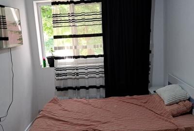 Apartament cu 3 camere semidecomandat în Uiești - 2