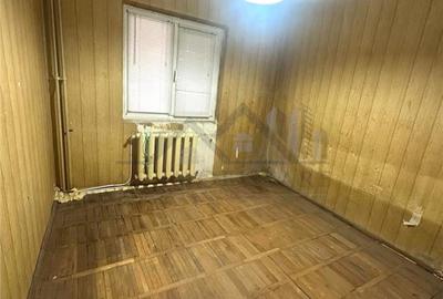 Apartament cu 4 camere decomandat în Nicolina - 9