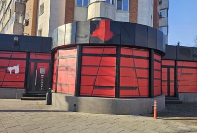 Spațiu comercial, de 300 mp, în Central - 14