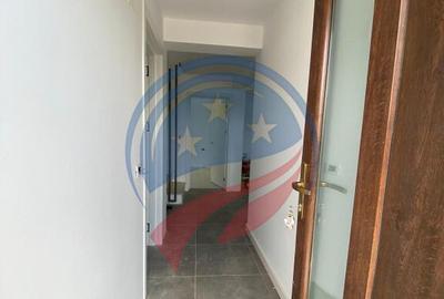Casă cu 5 camere cu Teren 250 Mp în Central - 3