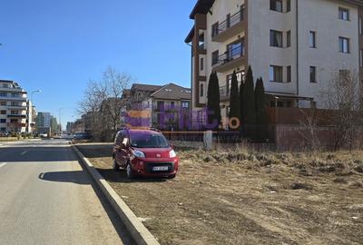 Teren Construcții intravilan de 978 mp, în Tractorul - 4