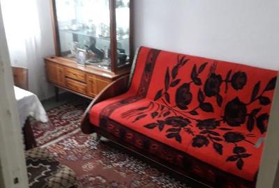 Apartament cu 3 camere semidecomandat în Central - 3