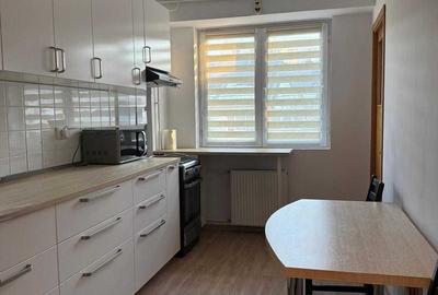 Garsonieră decomandată în Costin Georgian