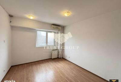 Apartament cu 5 camere decomandat în Victoriei