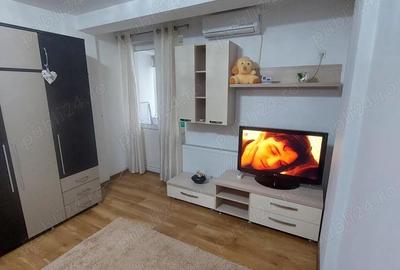Garsonieră decomandată, mobilată în Central