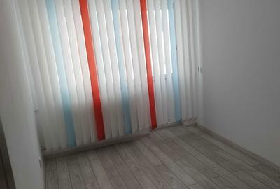 Apartament cu 3 camere semidecomandat în Drumul Taberei - 4
