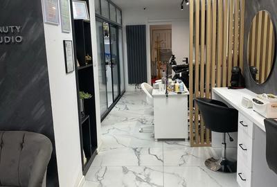 Spațiu comercial, de 50 mp, în Central - 5