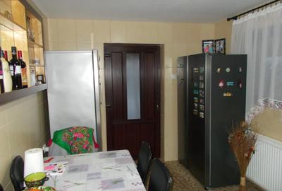 Casa Ianova, parter, 2 camere, 71mp util, 500mp teren, mobilata, utilitati - 2