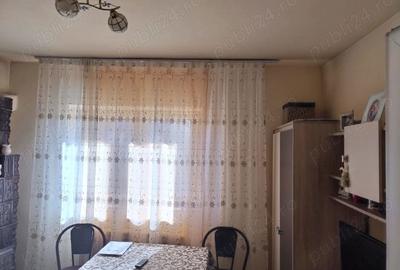 Apartament cu 3 camere decomandat în Vânju Mare - 4