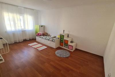 Apartament cu 2 camere decomandat în Ostroveni - 2