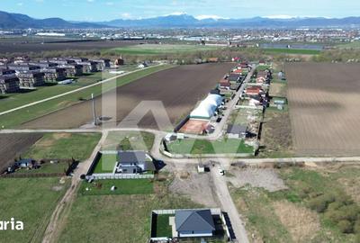 Teren de 1217 mp, în Sânpetru - 13