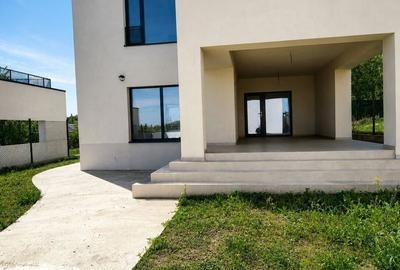 Casă cu 4 camere cu Teren 400 Mp în Corbeanca - 1