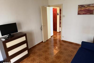 GARSONIERĂ DE VÂNZARE  IN ZONA TEI SEC.2 - 2