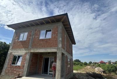 Casă cu 4 camere în Central - 4