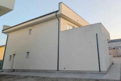 Casă cu Teren 390 Mp în Bariera Vâlcii - 2