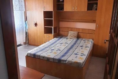 Apartament cu 3 camere decomandat în Central - 1