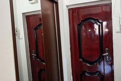 Dristor, Piata Ramnicu Sarat, Park Lake, stradal, metrou 3 minute - 5