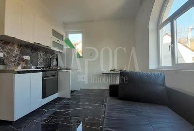 Casă individuală cu 19 camere cu Canalizare în Central - 2