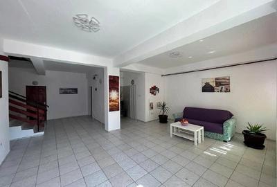 Casă cu 12 camere cu Teren 2000 Mp în Nord - 9