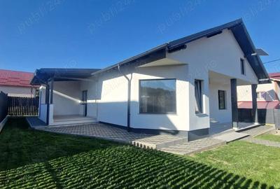 Casă cu 3 camere în Mărgineni - 8