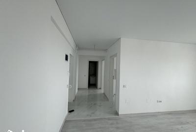 Apartament cu 2 camere în Uverturii - 3