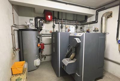 Casă cu 5 camere cu Teren 2867 Mp în Păunești - 4