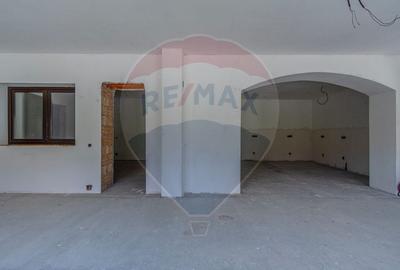 Casă individuală cu 4 camere cu Teren 2914 Mp în Bogata Olteană - 7