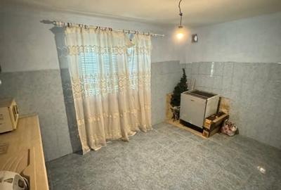 Casa cu etaj de vanzare sat Beresti, com. Sascut, jud. Bacau - 15