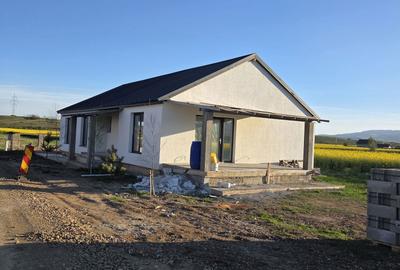 Casă cu 3 camere în Mihai Viteazu - 5