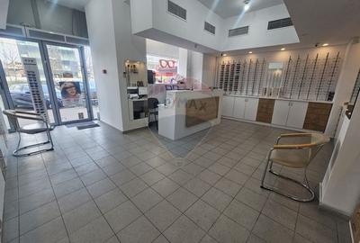 Spațiu comercial, de 80 mp, în P-ța Muncii - 2