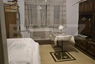 Casă cu 5 camere cu Teren 60 Mp în Titulescu - 10