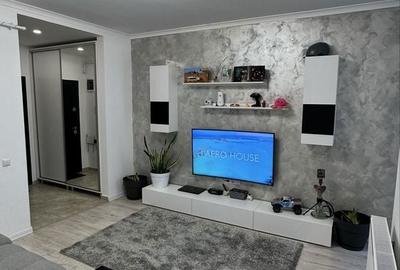 Garsonieră decomandată în Roșu - 1