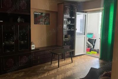 Apartament cu 4 camere decomandat în Plantelor - 15