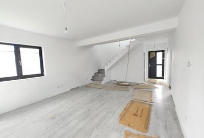 Casă P+E modernă  -  3 dormitoare  -  2 băi  -  347 mp teren - 13