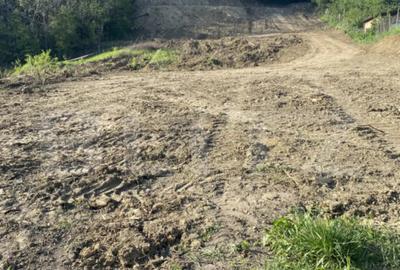 Teren de 3300 mp, în Central - 1