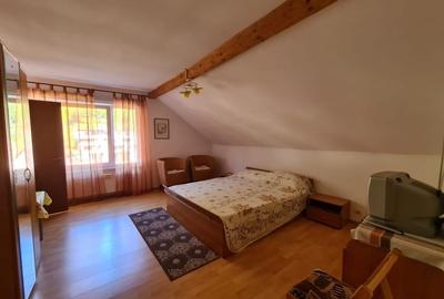 VILA MODERNA cu gradina in Schei - 11
