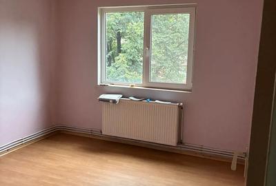 Apartament de vanzare - 1