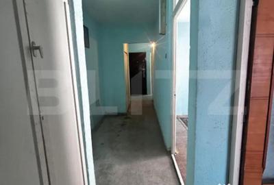 Apartament cu 3 camere decomandat în 9 Mai - 2