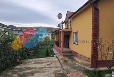 Casă individuală cu 4 camere cu Canalizare în Câmpenești - 2