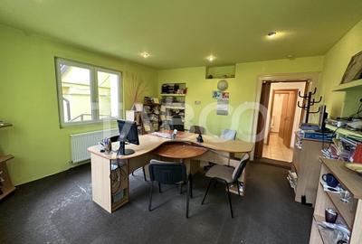 Spatiu 550 mpu pretabil clinica sau cladire birouri zona Lupeni Sibiu - 22