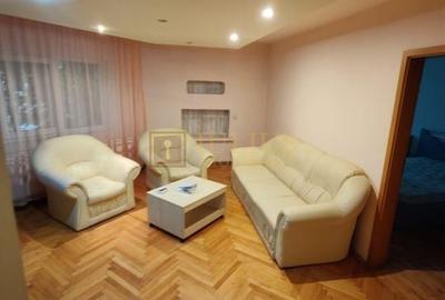 3 camere, zonă liniștită -Soarelui