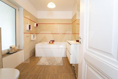 Casă individuală cu 3 camere cu Canalizare în Cristian - 9