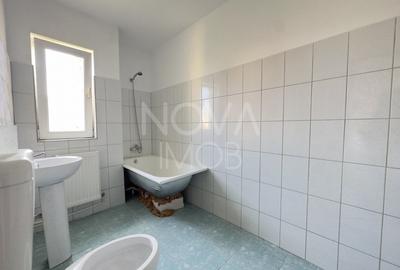 Apartament 2 camere, tip mansarda, Str. Plugarilor - 7
